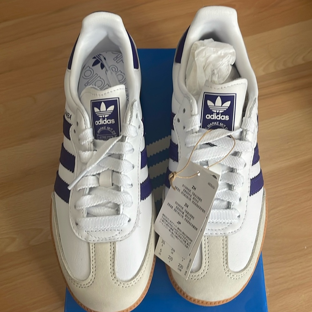 Brand new adidas samba purple stripe size 5 US